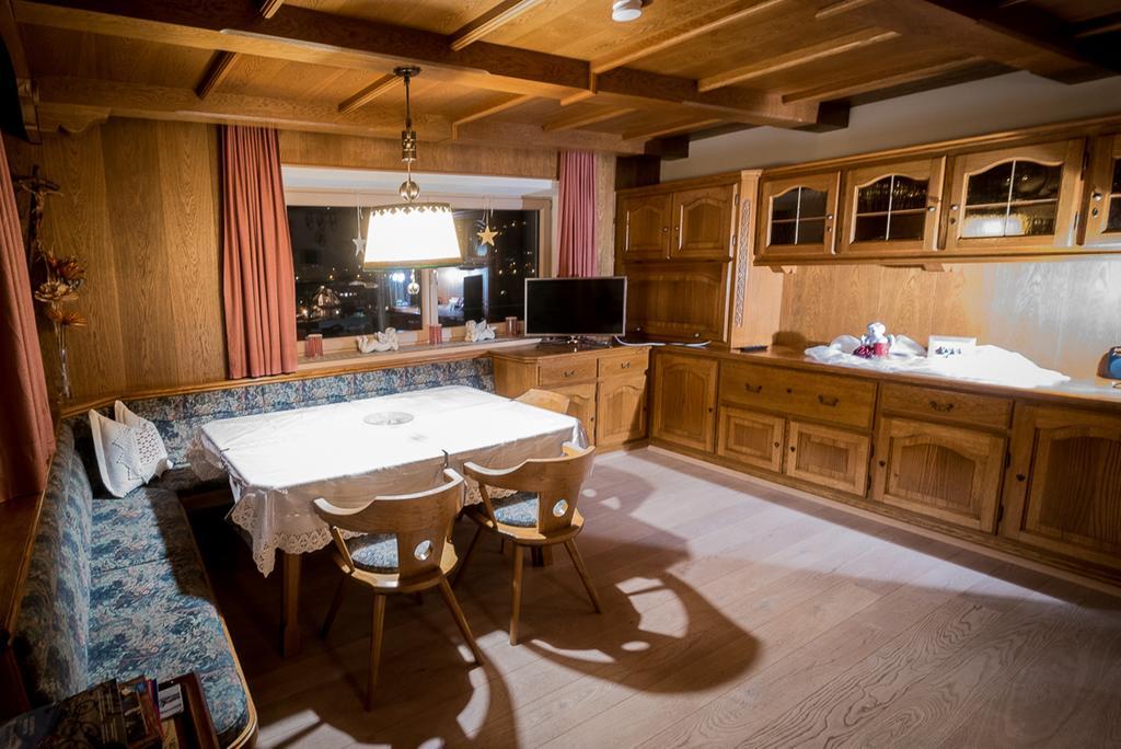 Haus Schennach Lägenhet Mayrhofen Rum bild